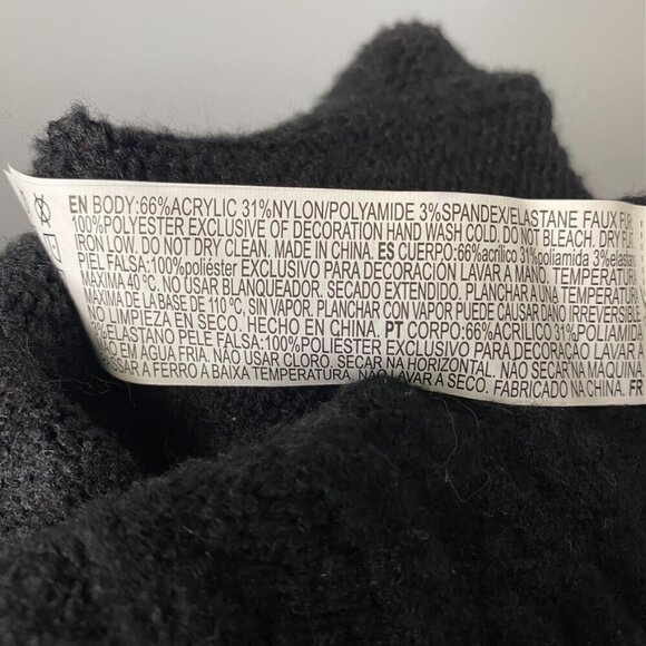 Forever 21 Y2K Floral Faux Fur Emboidered Cableknit Long Sleeve Cardigan Size M - Picture 6 of 6